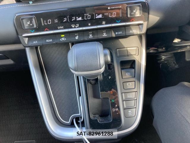 Toyota NOAH 2023-09 8686171-22