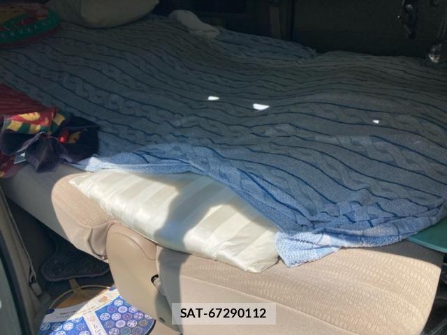 Toyota NOAH 2003-09 8686174-11