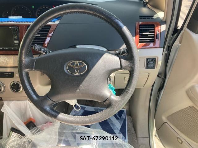Toyota NOAH 2003-09 8686174-15