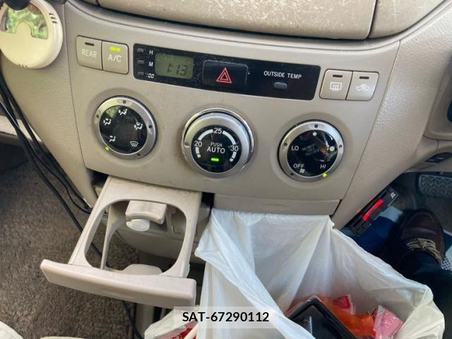 Toyota NOAH 2003-09 8686174-17
