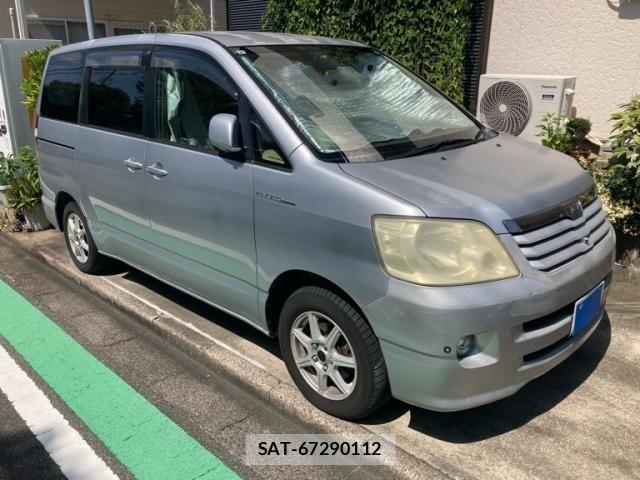 Toyota NOAH 2003-09 8686174-1