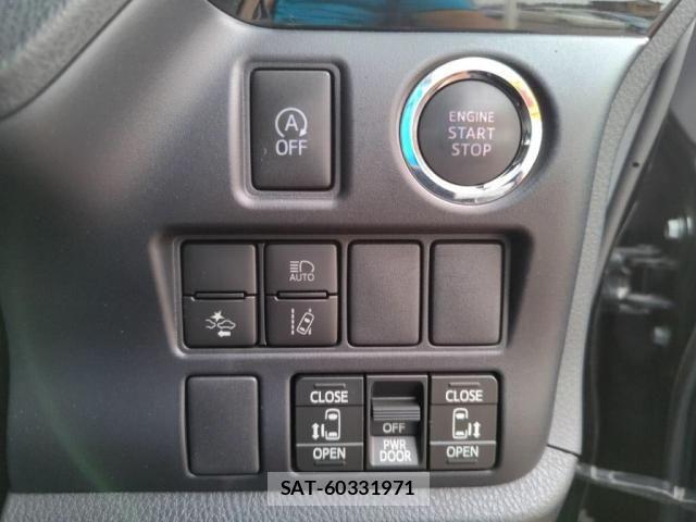 Toyota NOAH 2021-11 8686172-15