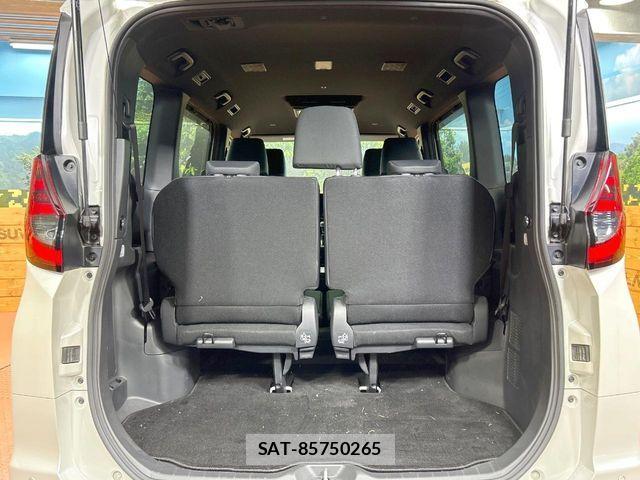 Toyota NOAH 2022-04 8744740-10