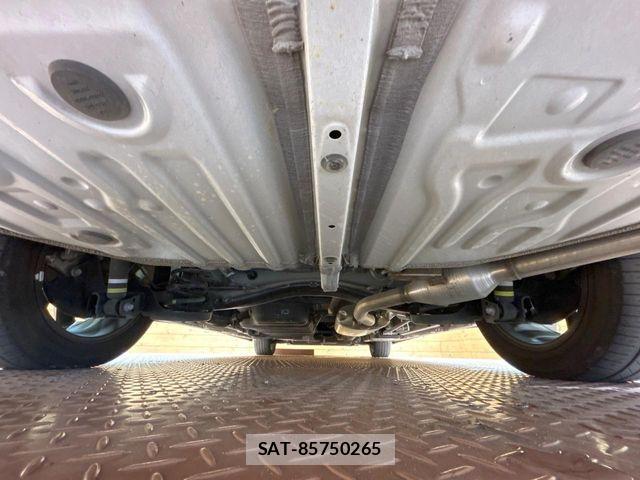 Toyota NOAH 2022-04 8744740-19