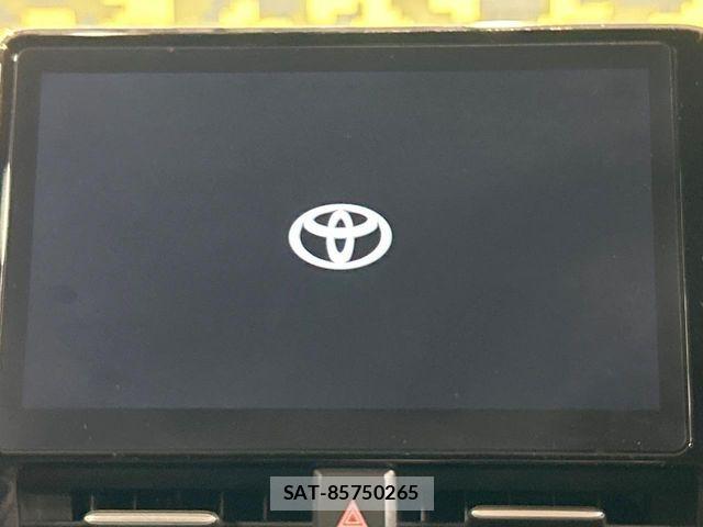 Toyota NOAH 2022-04 8744740-4