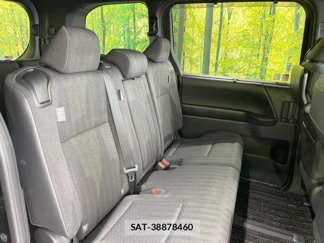 Toyota NOAH 2024-11 8744746-8