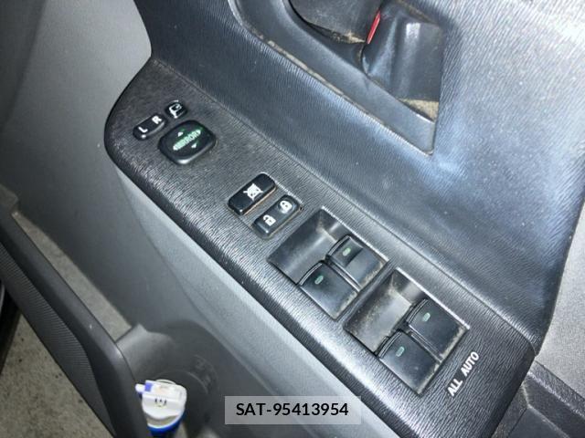 Toyota NOAH 2009-09 8744770-11