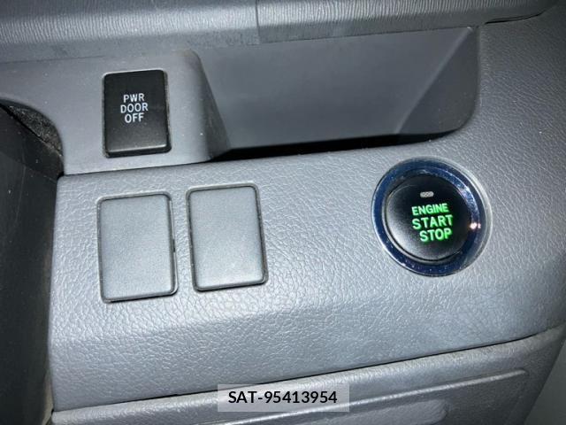 Toyota NOAH 2009-09 8744770-13