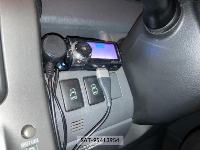 Toyota NOAH 2009-09 8744770-17