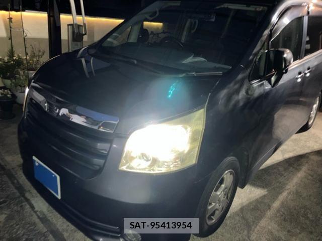 Toyota NOAH 2009-09 8744770-1