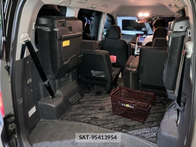 Toyota NOAH 2009-09 8744770-27
