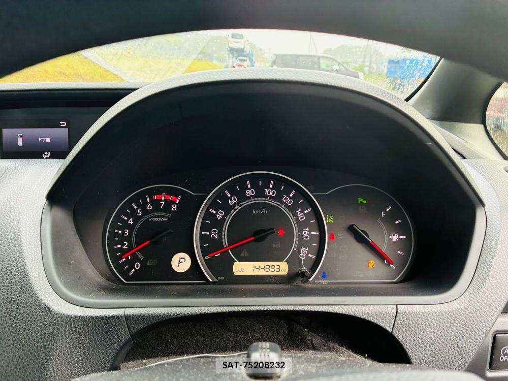 Toyota NOAH 2020-02 8696933-15