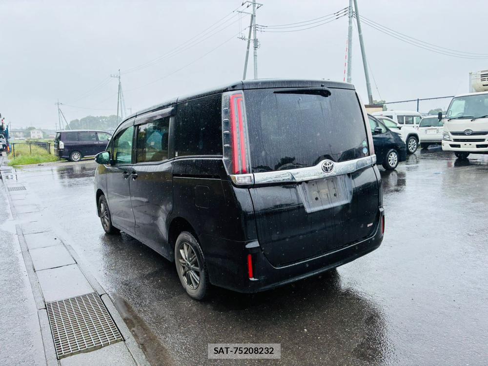 Toyota NOAH 2020-02 8696933-2