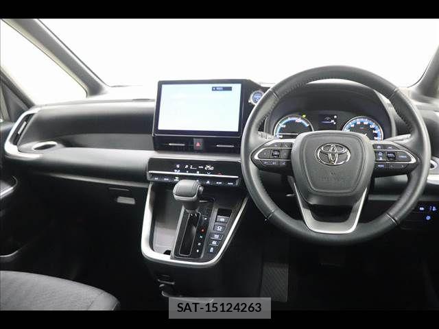 Toyota NOAH 2023-02 8744749-28