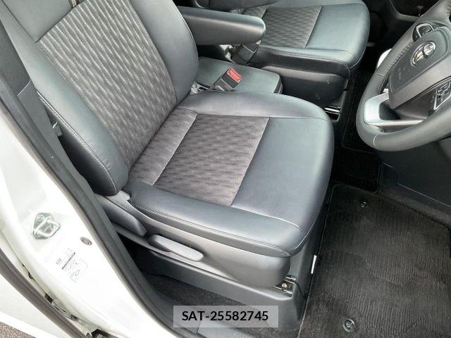 Toyota NOAH 2024-11 8744744-9