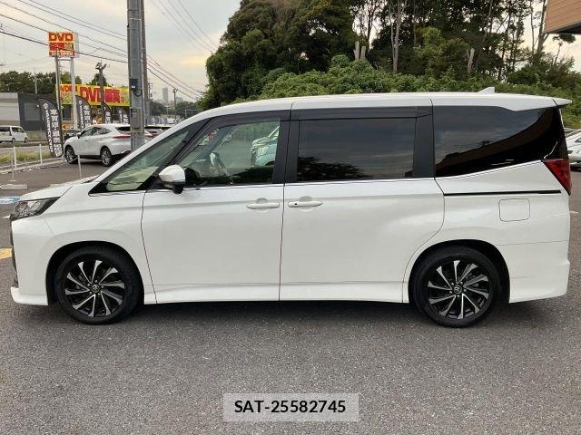 Toyota NOAH 2024-11 8744744-15