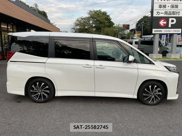 Toyota NOAH 2024-11 8744744-16