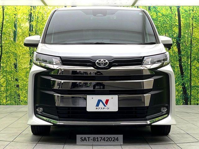 Toyota NOAH 2023-04 8744742-13