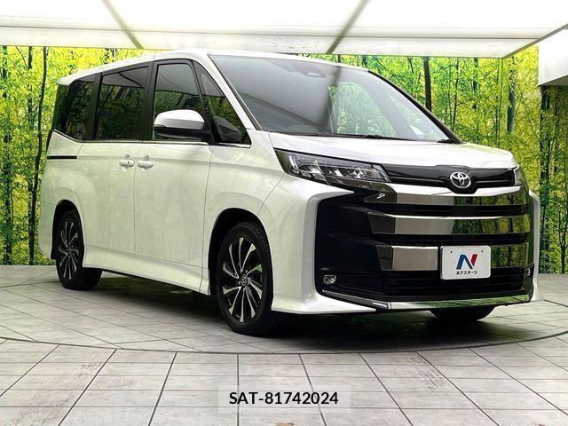 Toyota NOAH 2023-04 8744742-15