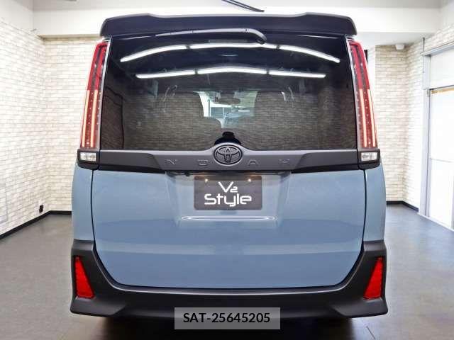 Toyota NOAH 2017-12 8744748-14