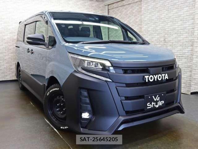 Toyota NOAH 2017-12 8744748-2