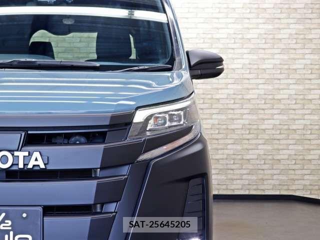 Toyota NOAH 2017-12 8744748-7