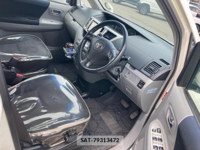 Toyota NOAH 2006-02 8744769-6