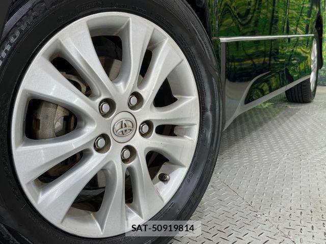 Toyota NOAH 2013-06 8744760-12