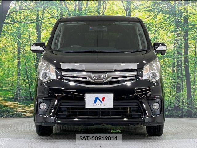 Toyota NOAH 2013-06 8744760-13