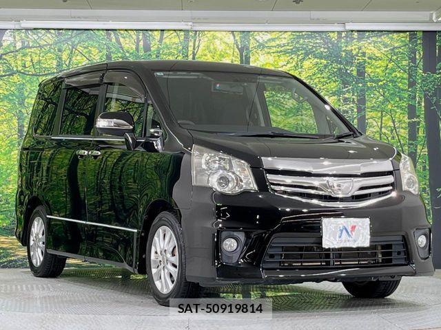 Toyota NOAH 2013-06 8744760-15