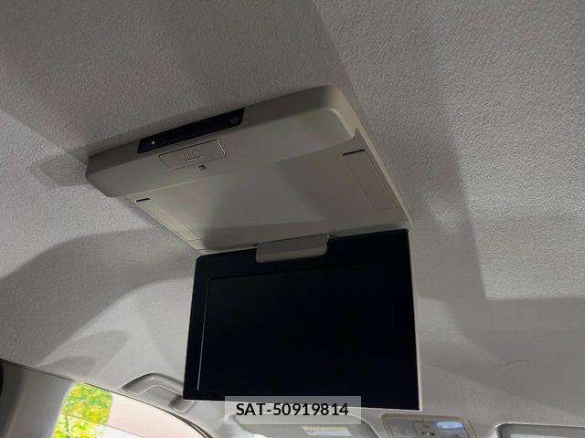 Toyota NOAH 2013-06 8744760-4