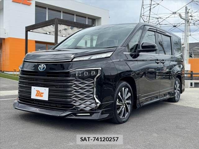 Toyota NOAH 2025-06 8744739-9