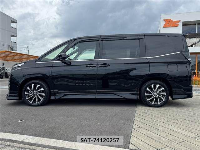 Toyota NOAH 2025-06 8744739-10