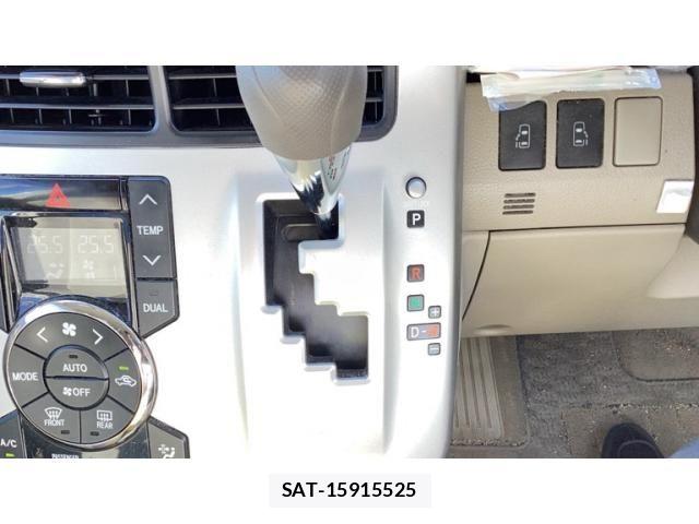 Toyota NOAH 2013-10 8744764-21