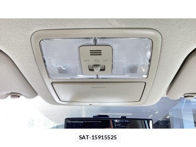 Toyota NOAH 2013-10 8744764-25