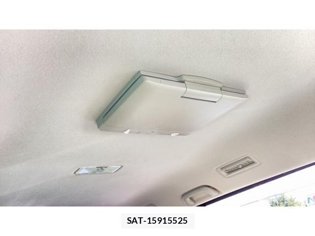 Toyota NOAH 2013-10 8744764-27