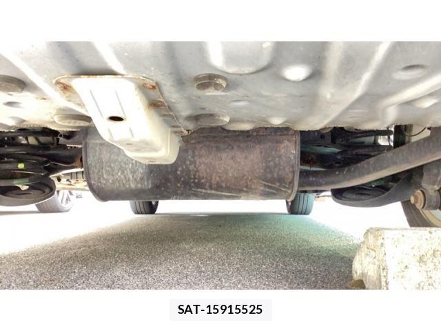 Toyota NOAH 2013-10 8744764-3