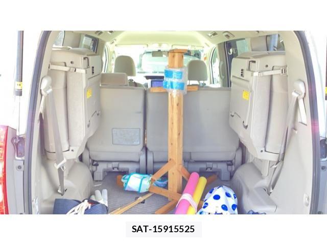Toyota NOAH 2013-10 8744764-4