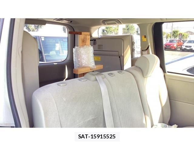 Toyota NOAH 2013-10 8744764-7