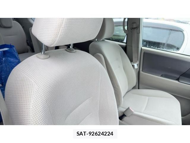 Toyota NOAH 2009-09 8744766-12