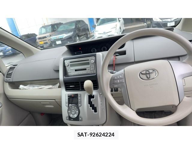 Toyota NOAH 2009-09 8744766-14