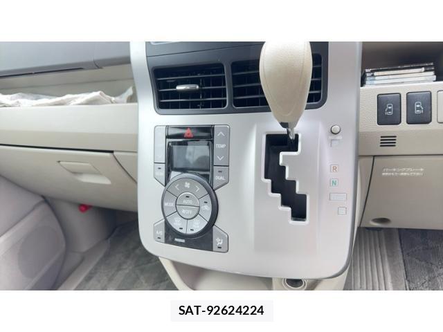 Toyota NOAH 2009-09 8744766-17