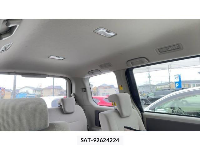 Toyota NOAH 2009-09 8744766-24