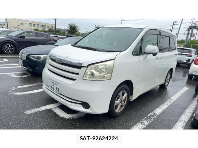 Toyota NOAH 2009-09 8744766-3