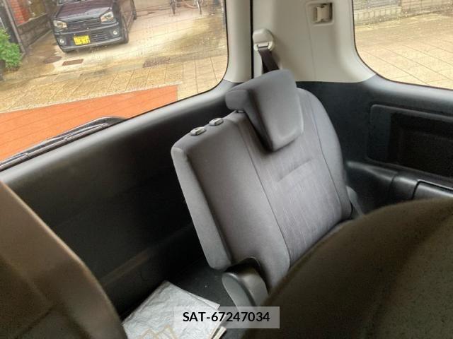 Toyota NOAH 2011-11 8744763-9