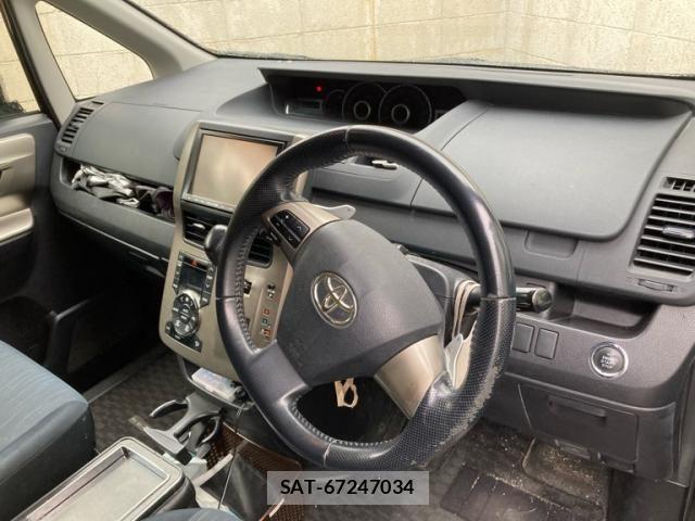 Toyota NOAH 2011-11 8744763-6