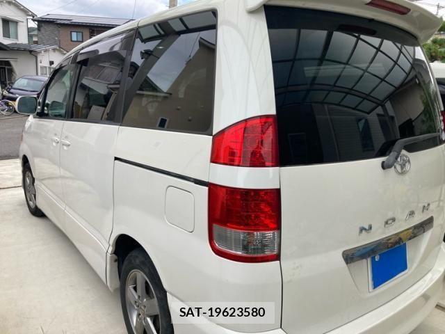 Toyota NOAH 2005-05 8744774-4