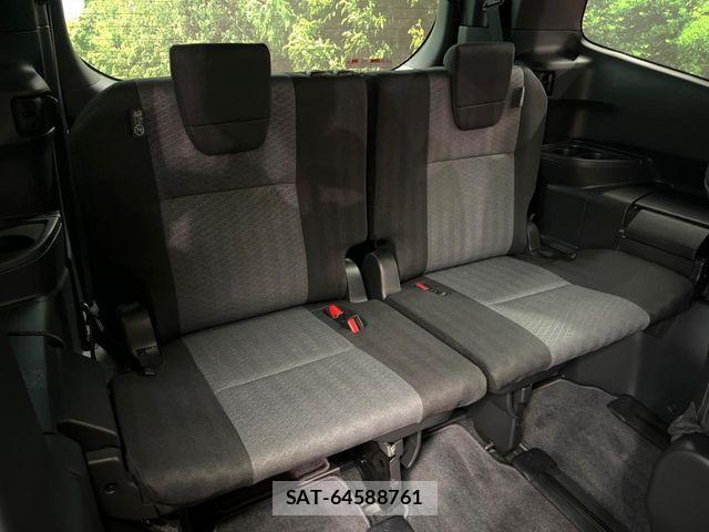 Toyota NOAH 2025-10 8744747-10