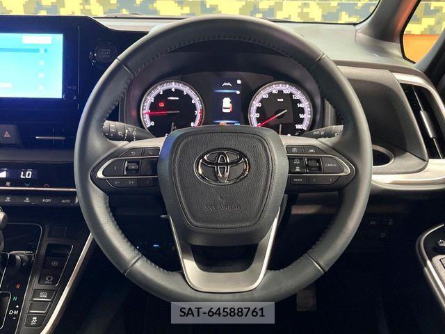 Toyota NOAH 2025-10 8744747-12