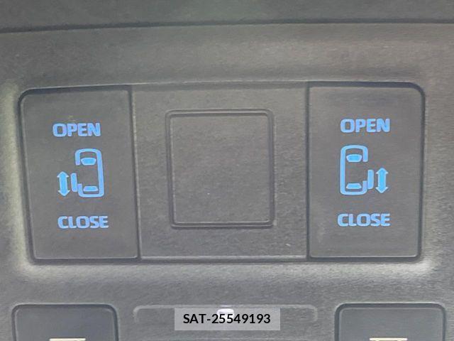 Toyota NOAH 2024-01 8744743-4